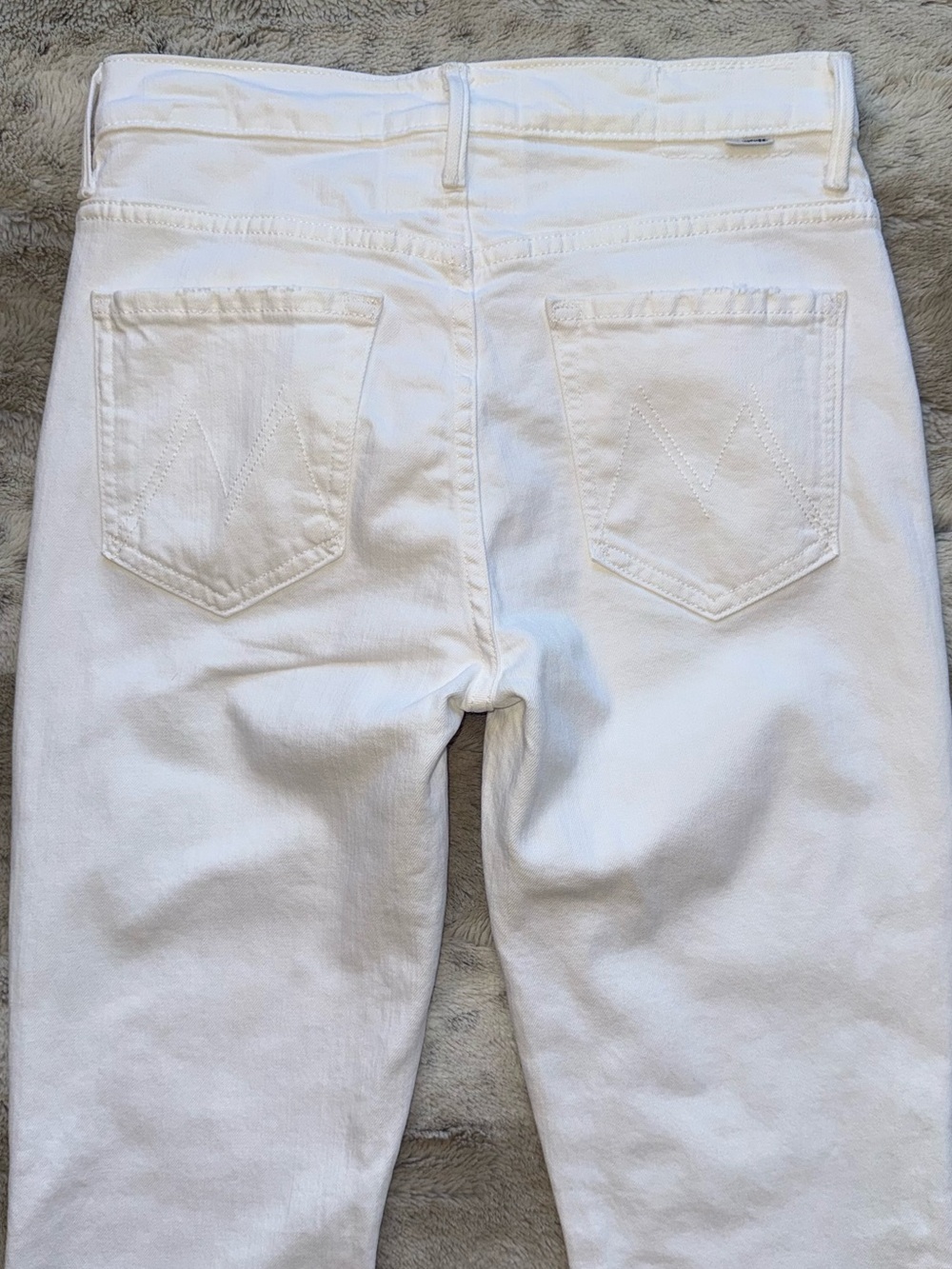 MOTHER Superior The Weekend Flare Jeans in Totally Innocent Size 27 - Picture 9 of 16